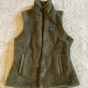 Green Patagonia vest